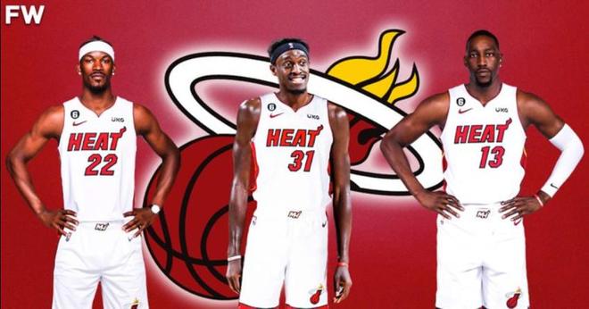 2次，阿劳霍是欧冠改制以来染红次数并列最多的巴萨球员（欧冠改制后，阿劳霍两次染红，追平巴萨队内最多纪录）