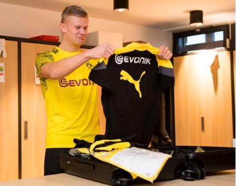 足球比赛的节奏掌控技巧（如何掌控足球比赛节奏）