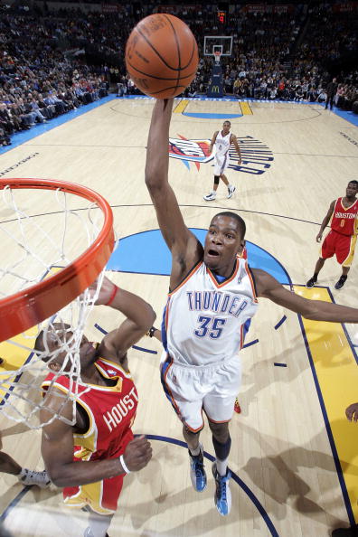 米体：彪马推出意大利超级杯用球，采用前沿科技打造（米体：彪马发布意大利超级杯官方比赛用球，前沿科技加持）