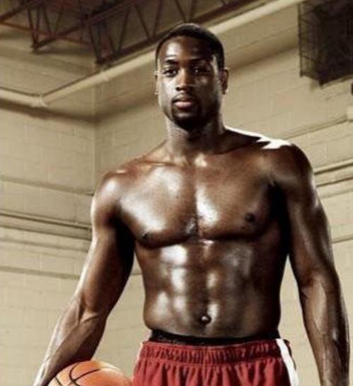 苏亚雷斯：我渴望上场比赛，最近的成绩让队员们士气高昂（苏亚雷斯：迫不及待想出战，近期战绩提振全队士气）