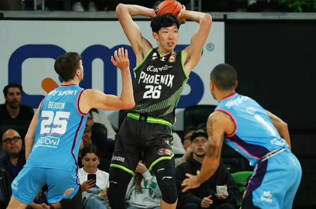 专家解读NBA为何伤病频发：负荷大节奏快，过早高强度打球（专家解析NBA伤病潮缘由：高负荷快节奏，过早高强度对抗）