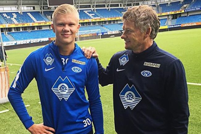 德天空：费内巴切想在冬窗引进莱万，但被莱万拒绝了（德天空：费内巴切冬窗求购莱万遭其拒绝）