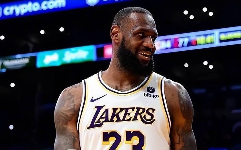 意媒：国米想让后防线年轻化，有意引入格伊、阿克或于帕（意媒：国米推动后防年轻化，相中格伊、阿克与于帕梅卡诺）