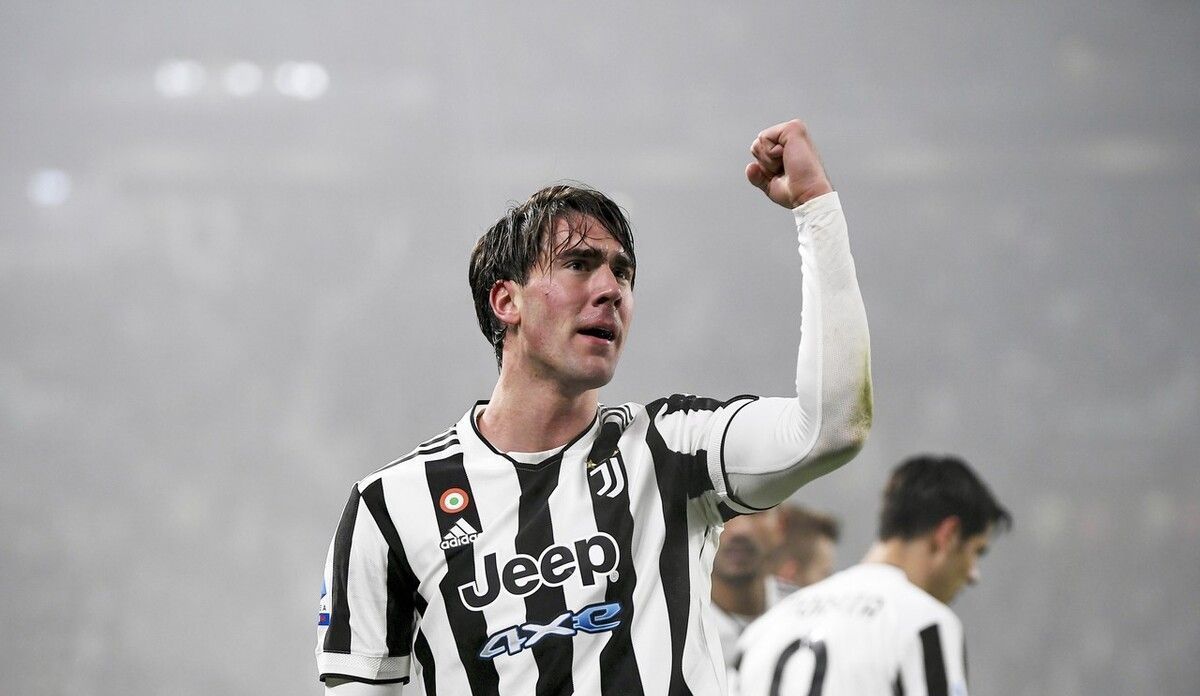 中超9／10月最佳球员候选：卡扎伊什维利、莱昂纳多、亚戈在列（中超9-10月最佳球员候选出炉：卡扎伊什维利、莱昂纳多、亚戈入围）