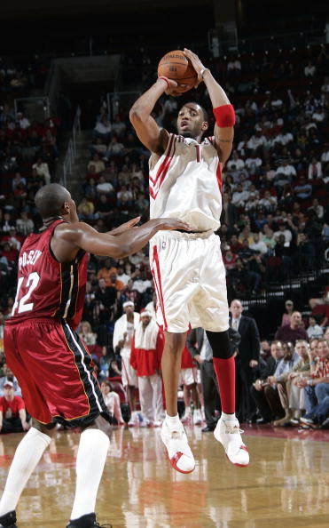 意甲：国际米兰状态回暖，科莫近期表现稳定（意甲：国米重拾状态，科莫近况稳健）