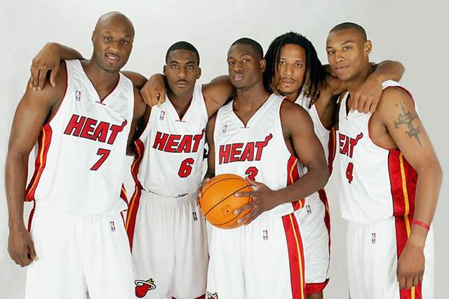 米兰300万欧引进哥伦比亚20岁左后卫阿里萨拉，明年一月份来米兰报到（AC米兰300万欧签下哥伦比亚20岁左后卫阿里萨拉，明年1月赴队报到）