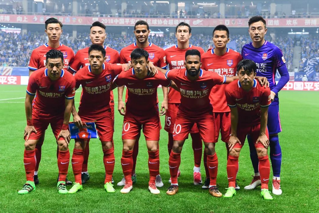 图片报：米兰对金玟哉感兴趣，在今夏就曾观察过他（图片报：AC米兰有意金玟哉，今夏已对其进行考察）