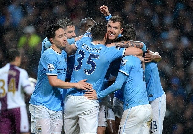 2953票，邦马蒂成为FIFPro2025年最佳阵容中得票最多外场球员（邦马蒂以2953票领跑FIFPro 2025最佳阵容外场球员投票）