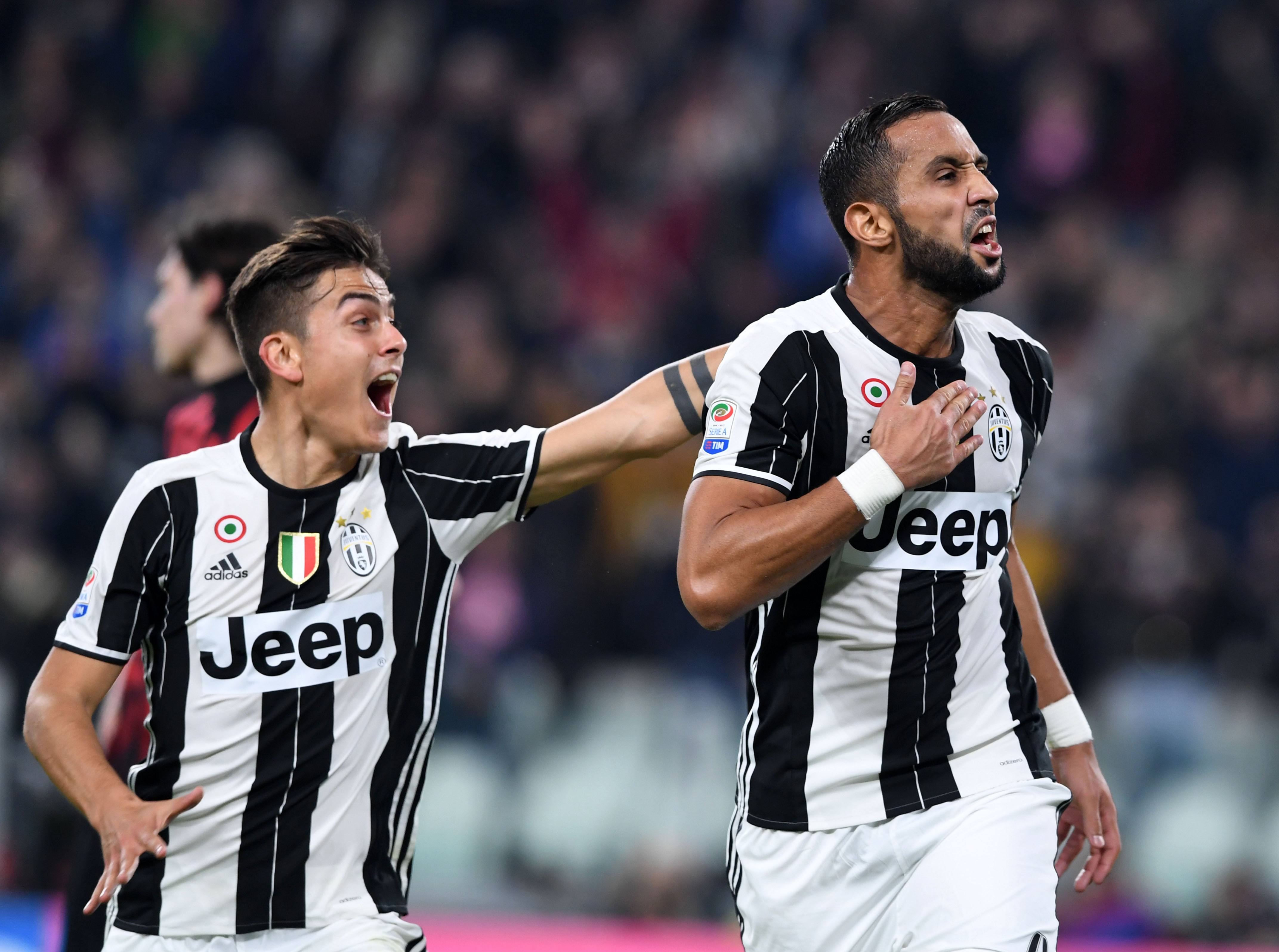 德甲霸主制造惨案，13轮12胜，凯恩踢疯了：替补轰入3球（德甲豪门再现碾压，13轮12胜，凯恩替补上演帽子戏法）