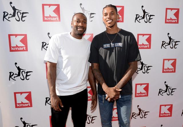 F1世界冠军现身2025阿布扎比大奖赛（F1世界冠军亮相2025年阿布扎比大奖赛）