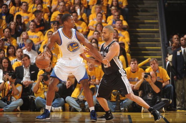 维金斯生涯第38次正负值低于-25，NBA同期历史最多（维金斯生涯已38次单场正负值跌至-25以下，位列NBA同期第一）