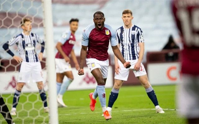 今晚，上海海港门将颜骏凌首发出场，迎来了他代表俱...（今晚，上海海港门将颜骏凌以首发身份出战，迎来其代表俱乐部的重要时刻）