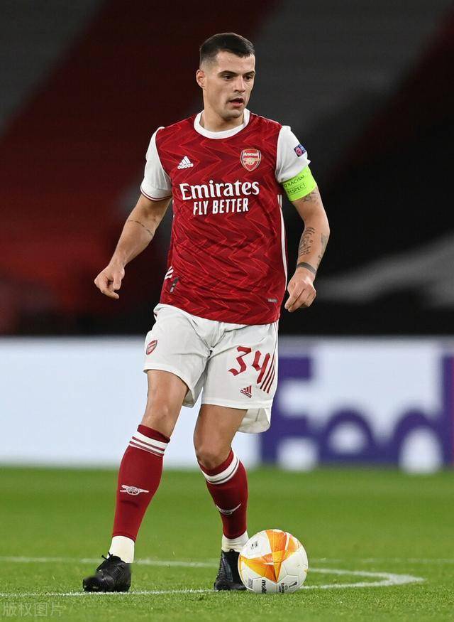 中国冰壶男队7比0胜波兰，明日双赛争冬奥门票（中国男子冰壶队7-0横扫波兰，明日连战冲击冬奥资格）