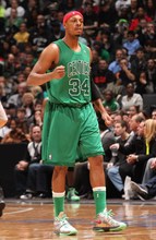 欧冠淘汰赛前瞻：曼联对阵巴黎,（欧冠淘汰赛焦点战：曼联迎战巴黎圣日耳曼）